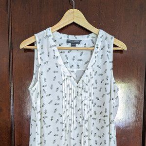 Pea in the Pod Sleeveless Blouse Size Medium